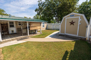 26021 S 670 Road Property Photo 12