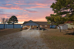 66140 E 254 Road Property Photo