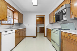 110 N Seneca Street Property Photo 17