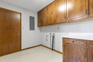 110 N Seneca Street Property Photo 20