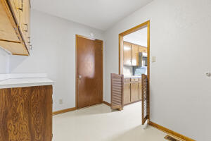 110 N Seneca Street Property Photo 21