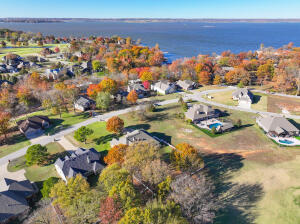 4952 Lighthouse Springs Drive Property Photo 4