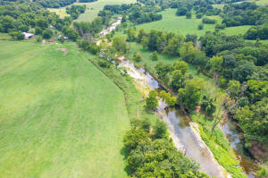 56701 E 370 Road Property Photo 6