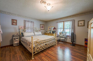 56701 E 370 Road Property Photo 34