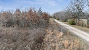 37333 S 520 Road Property Photo 3