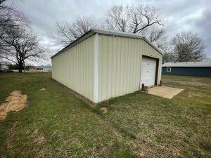 454 W Lakeview Avenue Property Photo 9