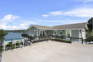 411 Seminole Drive Property Photo