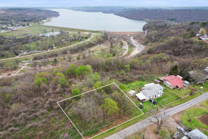 341 E 437 Road Property Photo