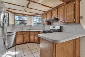 9305 S Land Avenue Property Photo 7