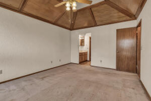 9305 S Land Avenue Property Photo 14