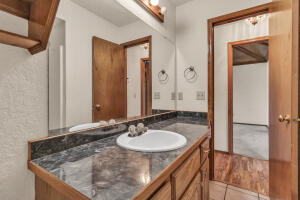 9305 S Land Avenue Property Photo 22