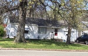 1011 Nw A Street Property Photo
