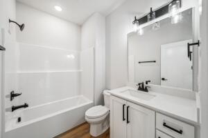 811 N Date Avenue Property Photo 10