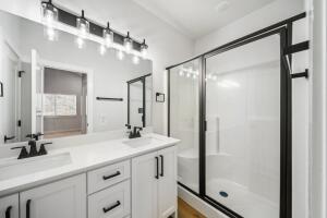 811 N Date Avenue Property Photo 13