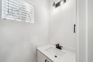 811 N Date Avenue Property Photo 14