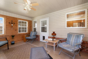 2114 Colby Lane Property Photo 7