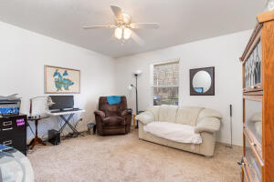 2114 Colby Lane Property Photo 12