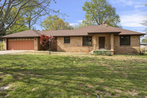 1015 S Sycamore Property Photo 1