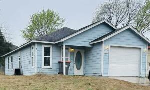 516 E 5th Place Property Photo 1