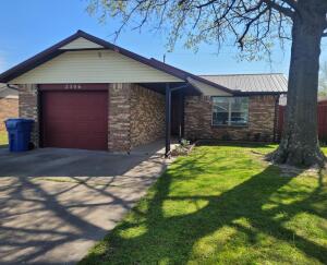 2306 Willow Lane Property Photo
