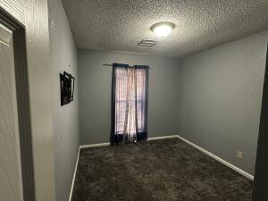 2027 Sw P Street Property Photo 7