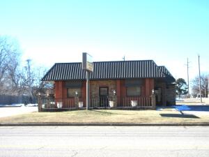 1527 N Main Street Property Photo 1