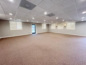 1527 N Main Street Property Photo 5