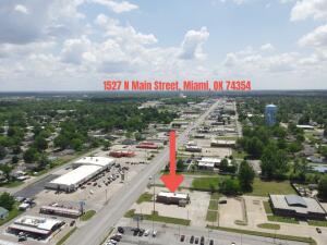 1527 N Main Street Property Photo 13