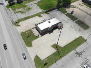 1527 N Main Street Property Photo 14