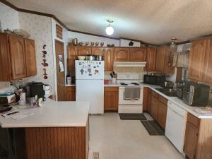 60901 E 130 Road Property Photo 6