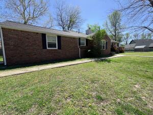 718 N Elm Street Property Photo 2