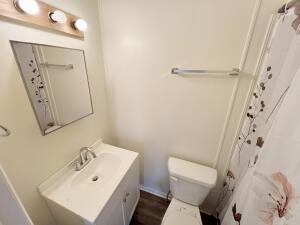 718 N Elm Street Property Photo 12