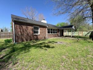 718 N Elm Street Property Photo 14