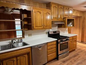 218 Leawood Drive Property Photo 18