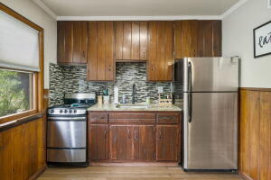562 Morrow Drive Property Photo 12