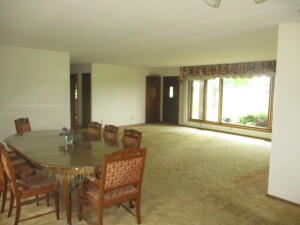 21889 S 520 Road Property Photo 6