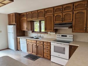 21889 S 520 Road Property Photo 9