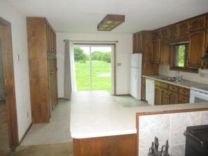 21889 S 520 Road Property Photo 10
