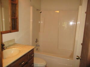 21889 S 520 Road Property Photo 23