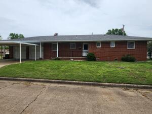 1220 Ne D Street Property Photo