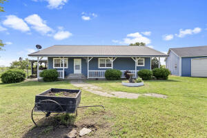 447247 E 70 Road Property Photo 1