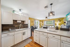 372 Lake Front Avenue Property Photo 19