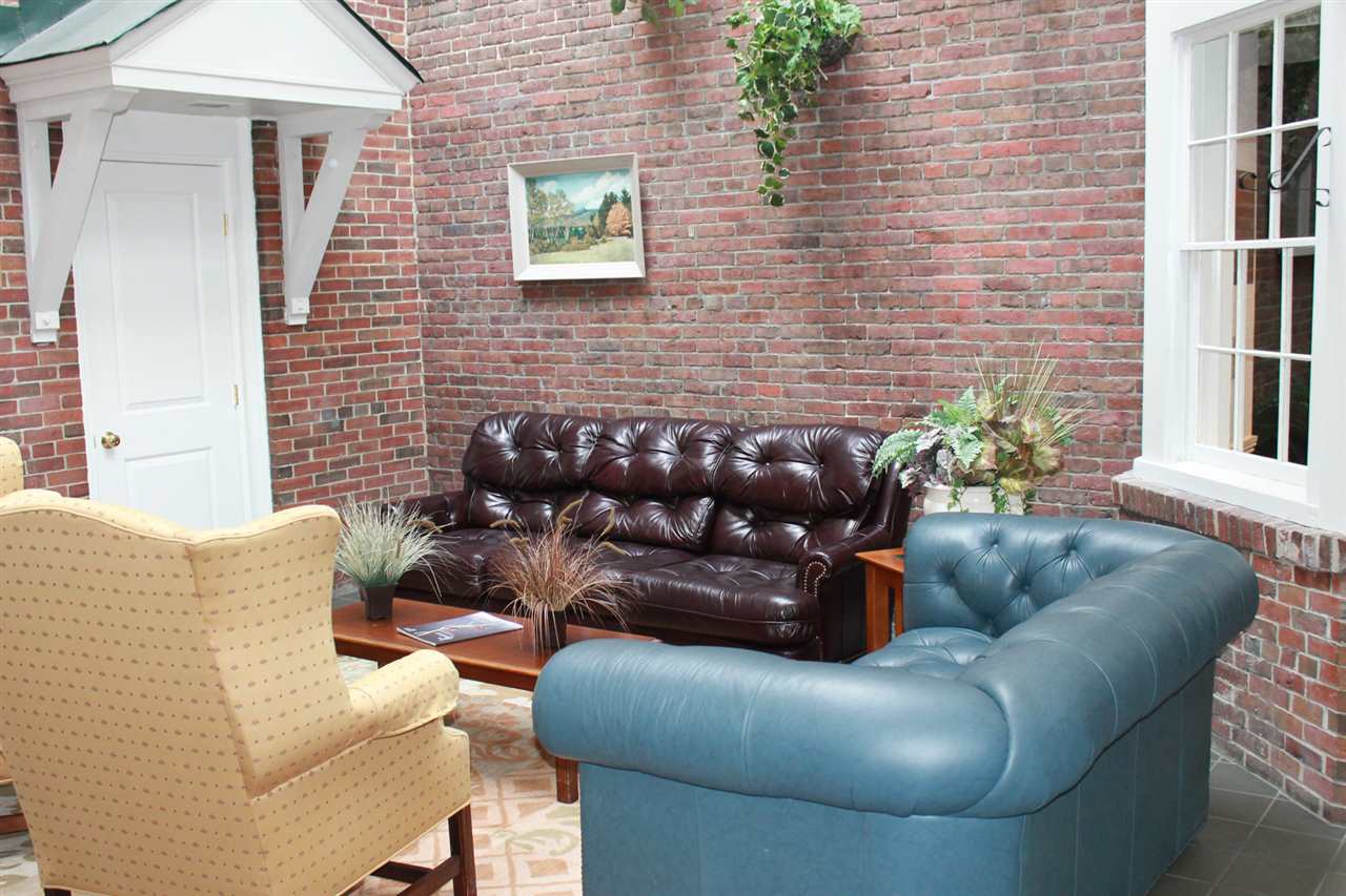 40 Stark Street Property Photo 6