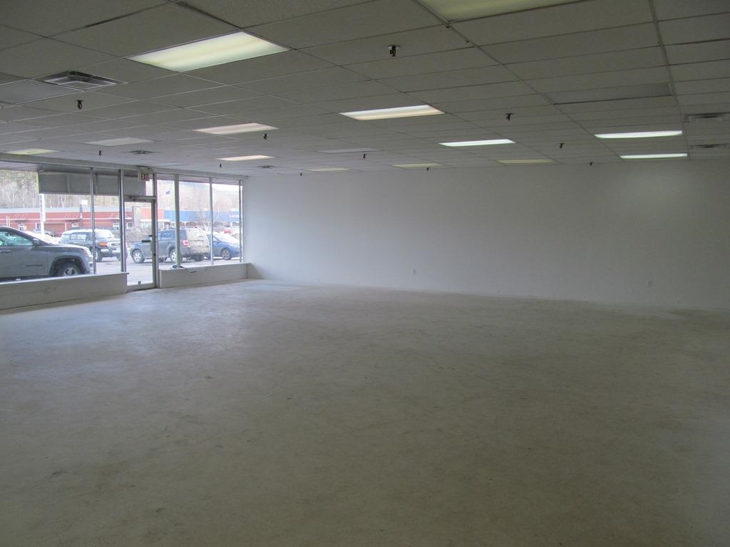 17 John Stark Highway Property Photo 2