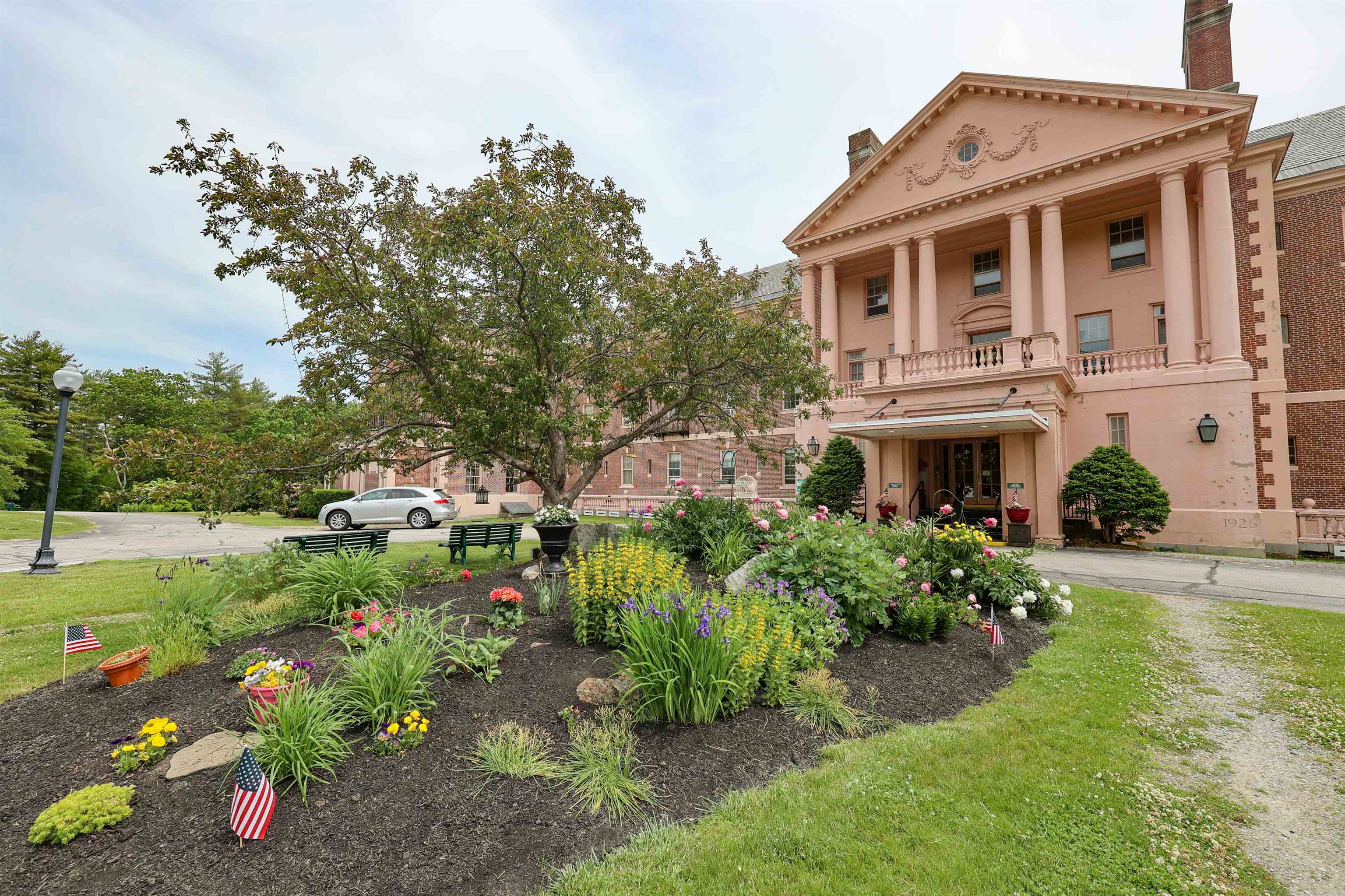 227 Pleasant Street Property Photo 2