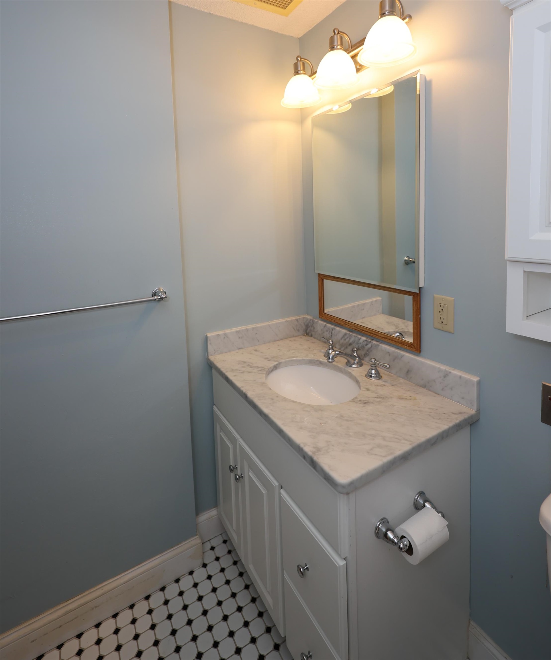 227 Pleasant Street Property Photo 30