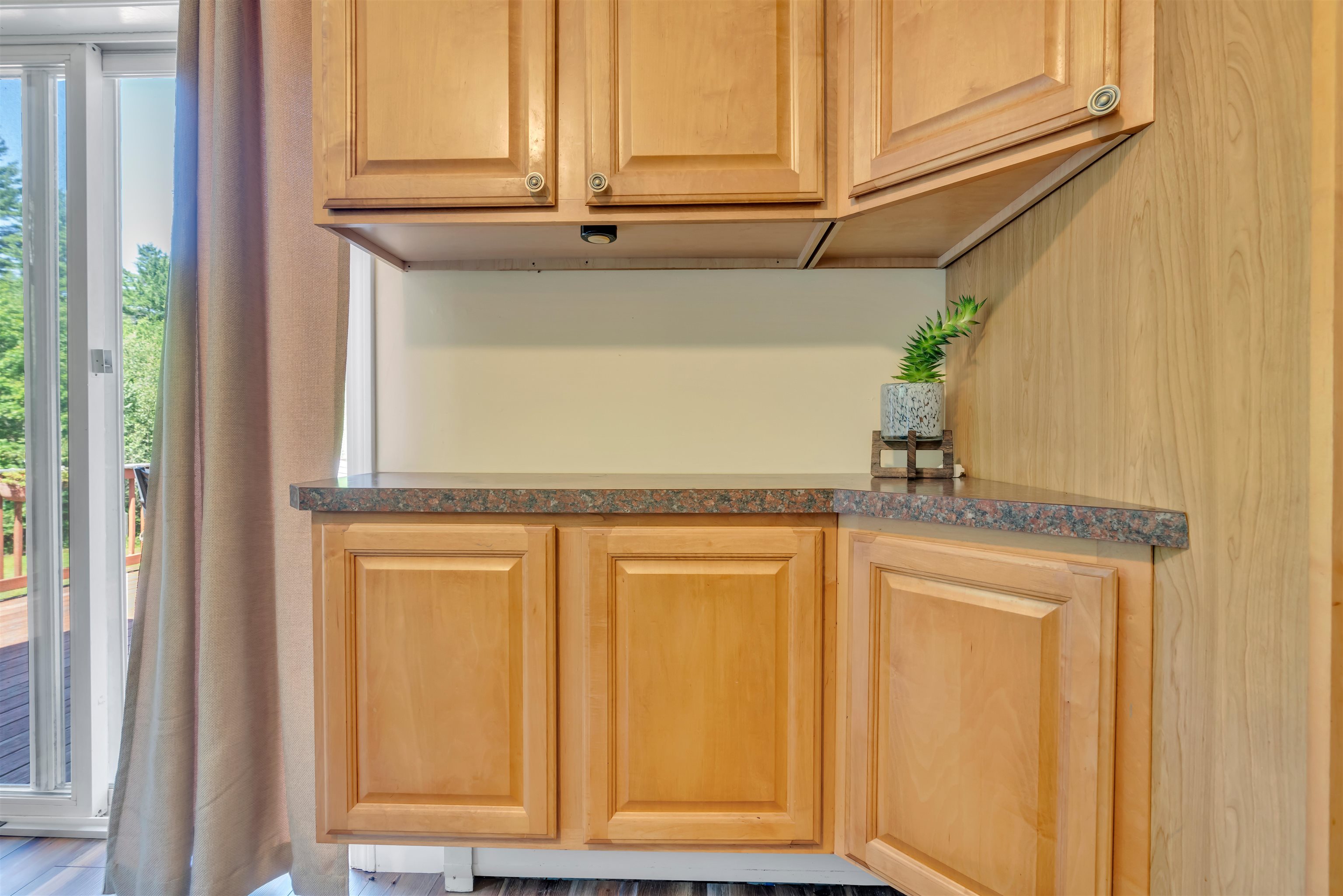 350 Old Rochester Road Property Photo 5