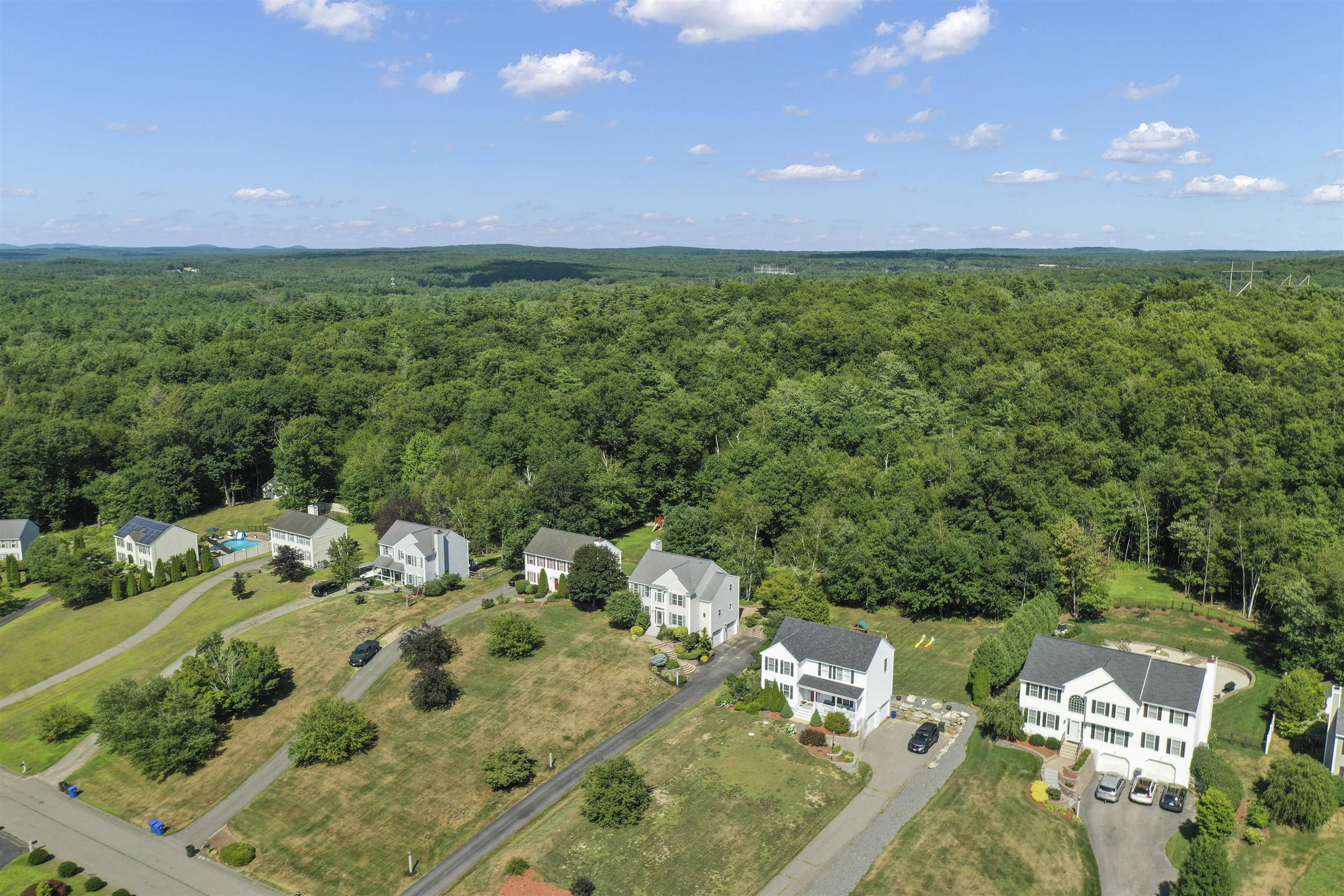 10 Meetinghouse Drive Property Photo 1