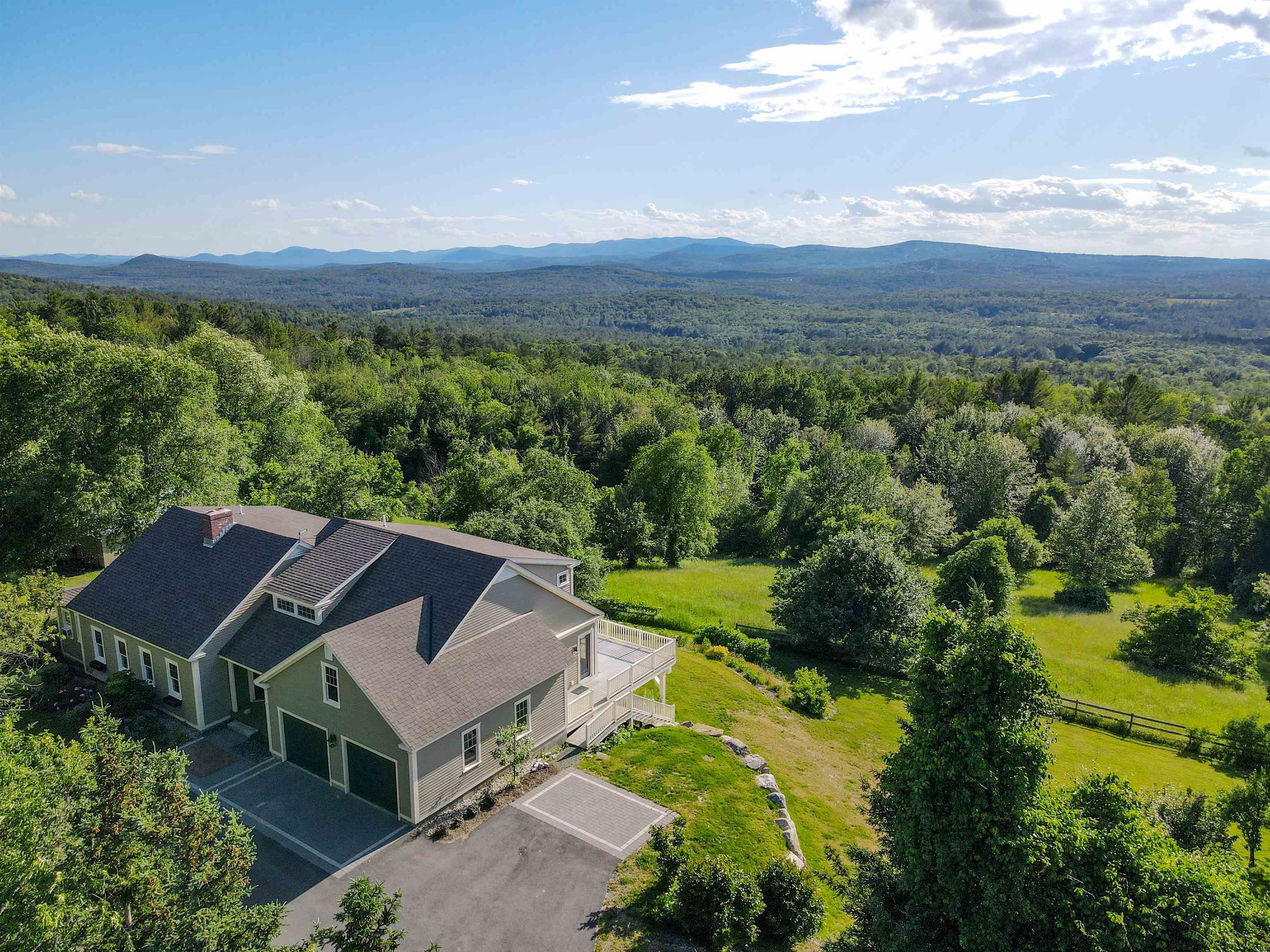 276 Kearsarge Mountain Road Property Photo