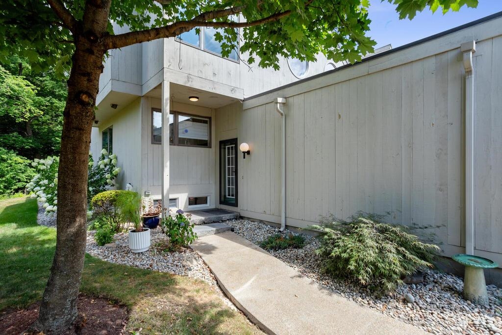 65 Victoria Street Property Photo 2